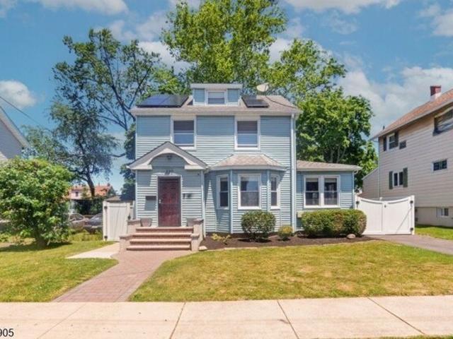 House for sale in Hackensack, New Jersey