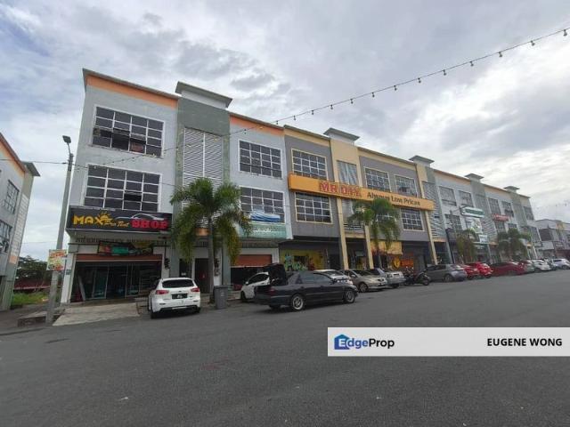 Shop for sale in Rengam, Johor