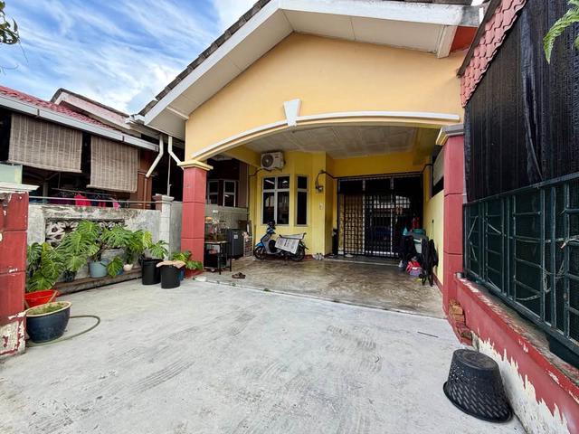 Terraced House for sale in Rengam, Johor