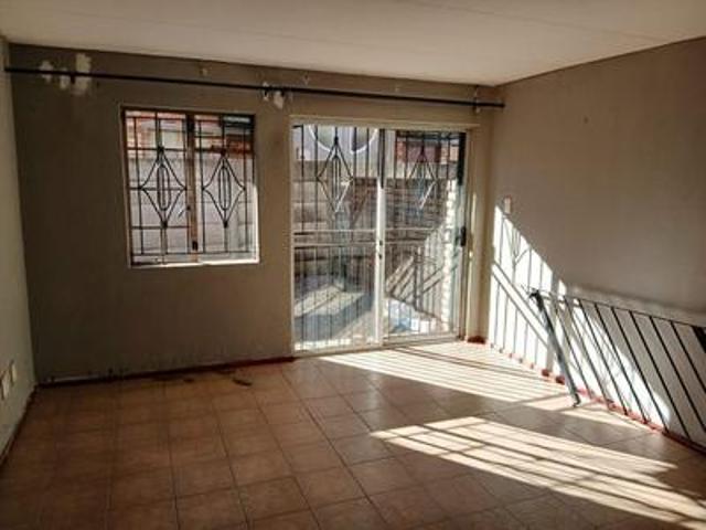Townhouse for sale in Ekurhuleni, Gauteng