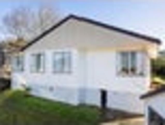 House for sale in Tōtara Vale, Kaipātiki