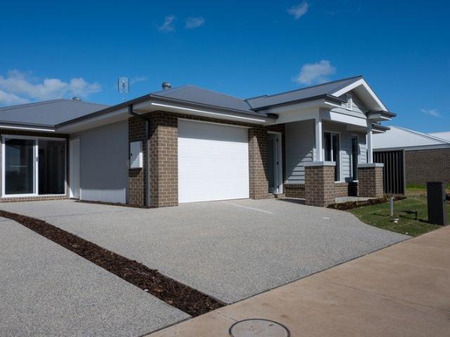 Duplex for rent in Yarrawonga, Victoria