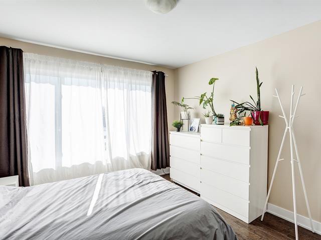 Apartment for rent in Laval-des-rapides, Quebec