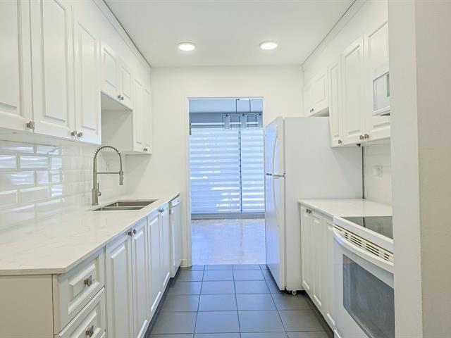 Apartment for rent in Côte-Saint-Luc, Montréal (région administrative)