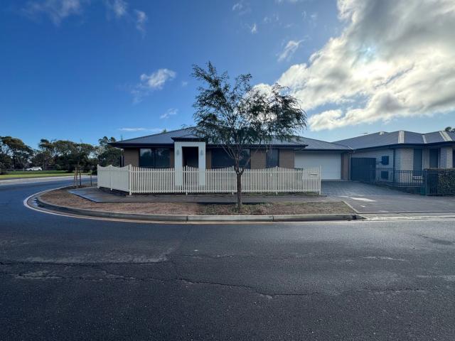House for rent in Smithfield Plains, Adelaide