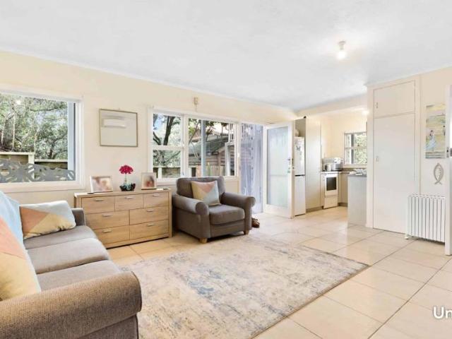 House for rent in Whangaparaoa
