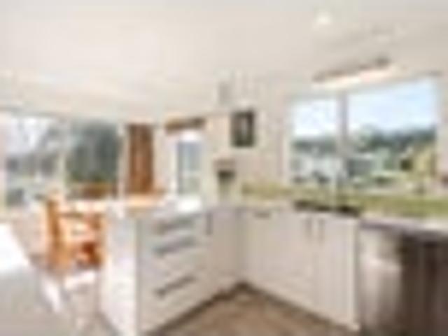 Townhouse for sale in Linden, Wellington