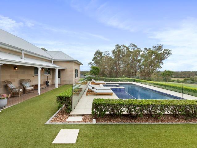 Cottage for sale in Sydney, New South Wales