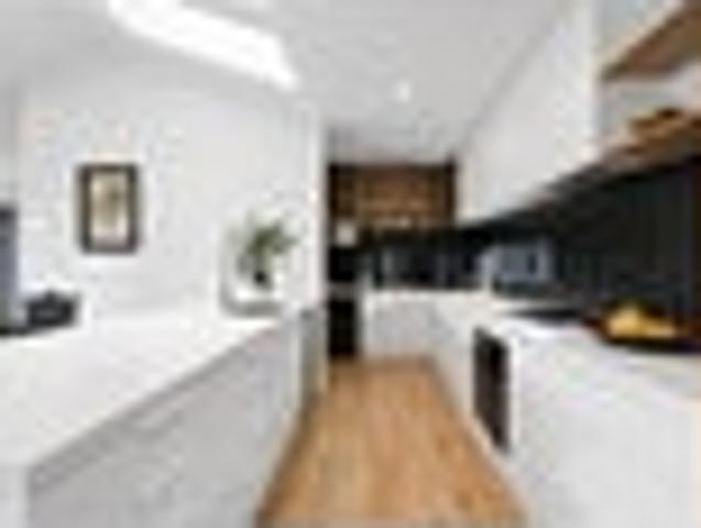 House for sale in Norfolk Downs, Cambridge