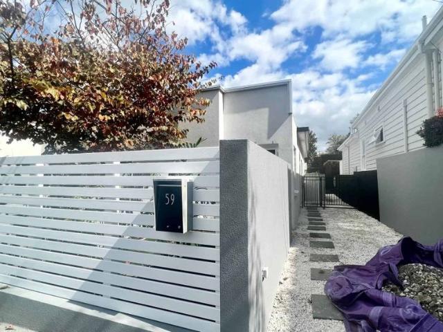 Townhouse for rent in Herne Bay