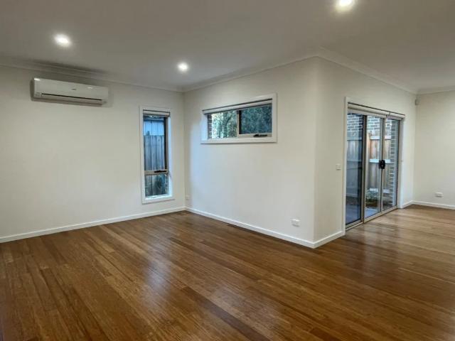 Townhouse for rent in Pascoe Vale, Melbourne