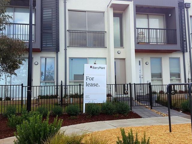 Townhouse for rent in Coburg North, Melbourne