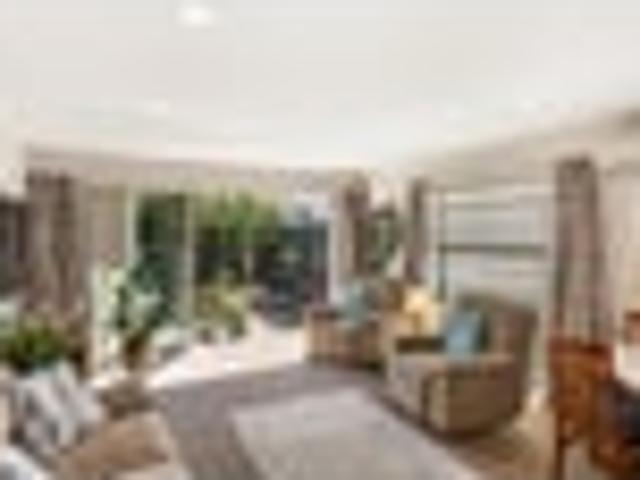 Apartment for sale in Chaslands, Canterbury