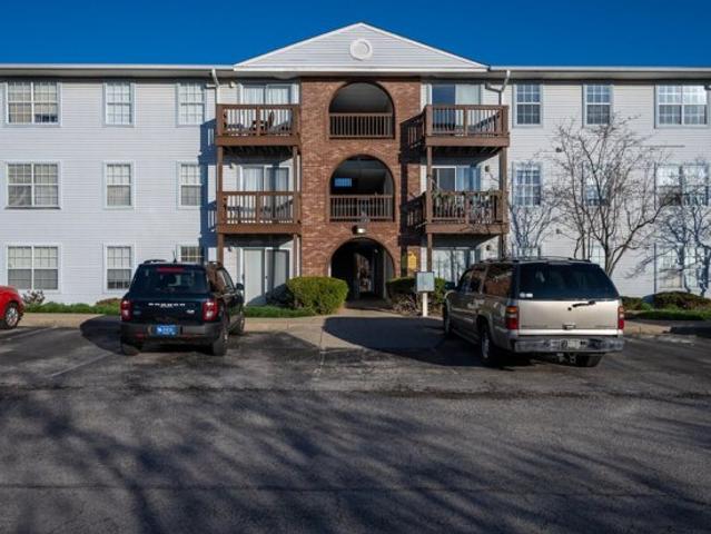 Condo for sale in Lexington