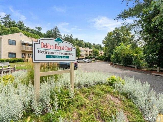 Condo for sale in Simsbury, Connecticut