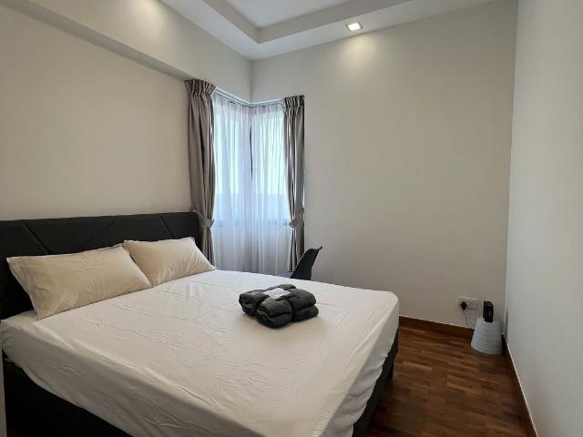 Condominium for rent in Macpherson