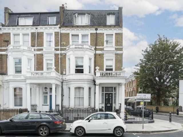Apartment for rent in Brook Green, Greater London
