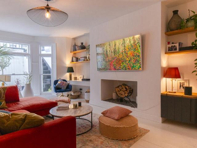 Apartment for rent in Brook Green, Greater London