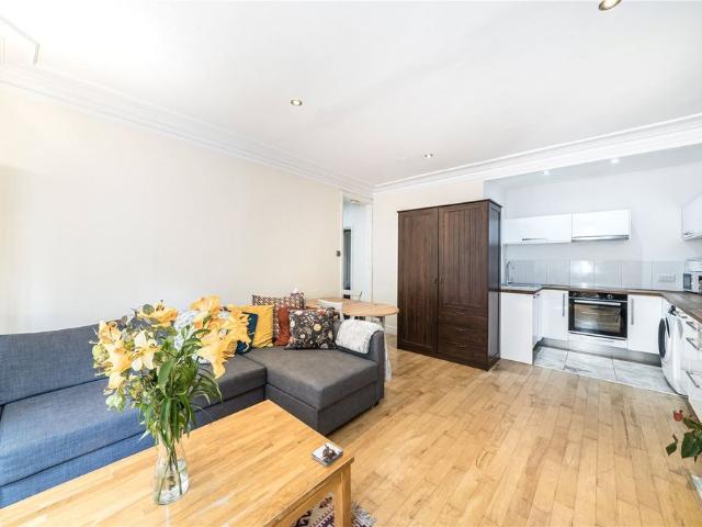 House for rent in London Borough of Hammersmith and Fulham, Greater London