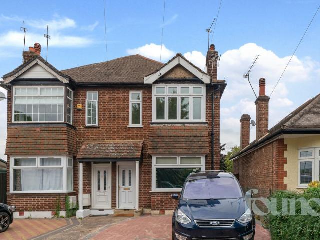 Apartment for rent in South Chingford, Greater London
