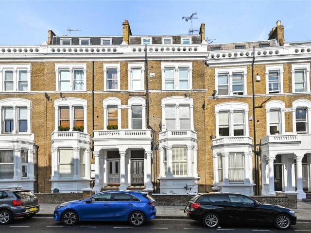 Apartment for rent in Brook Green, Greater London