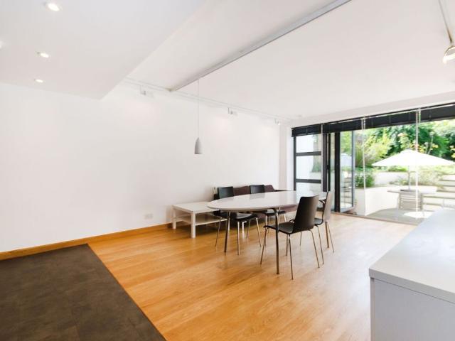 Apartment for rent in Brook Green, Greater London