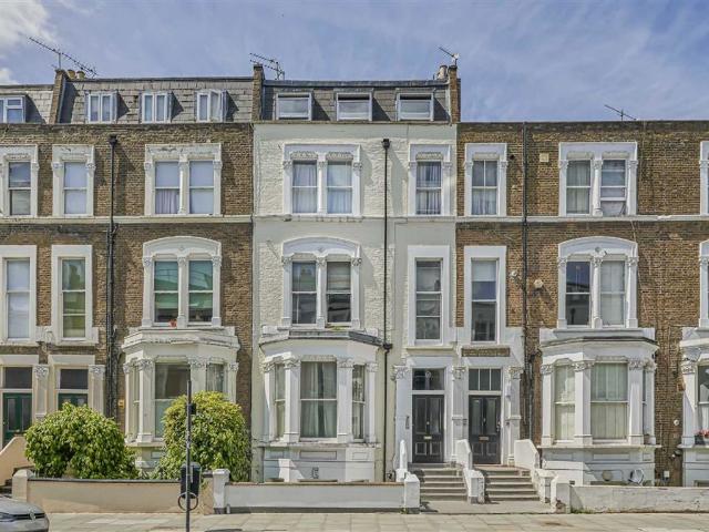 Apartment for rent in Brook Green, Greater London