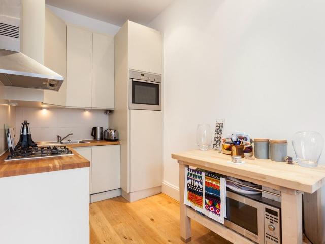 Apartment for rent in London Borough of Hammersmith and Fulham, Greater London