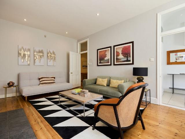 Apartment for rent in Brook Green, Greater London