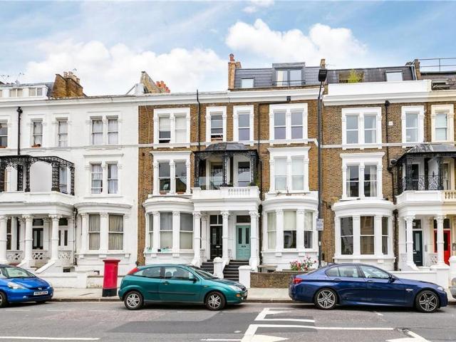Apartment for rent in Brook Green, Greater London