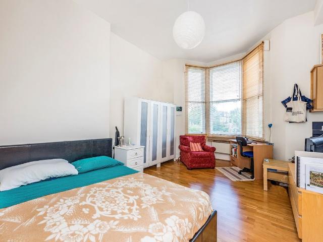 Studio for rent in Brook Green, Greater London