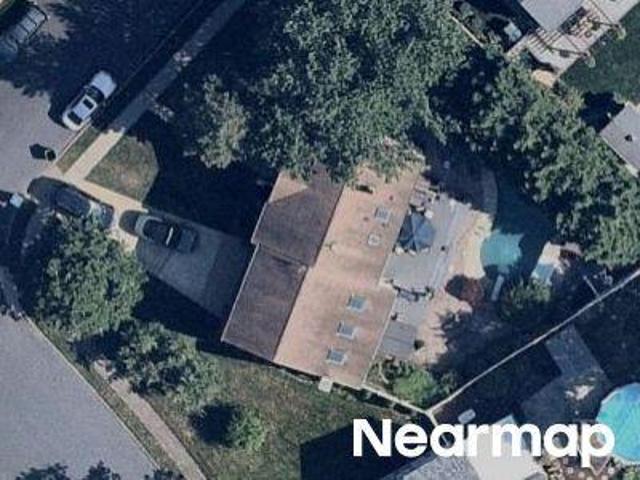 House for sale in Edison, New Jersey