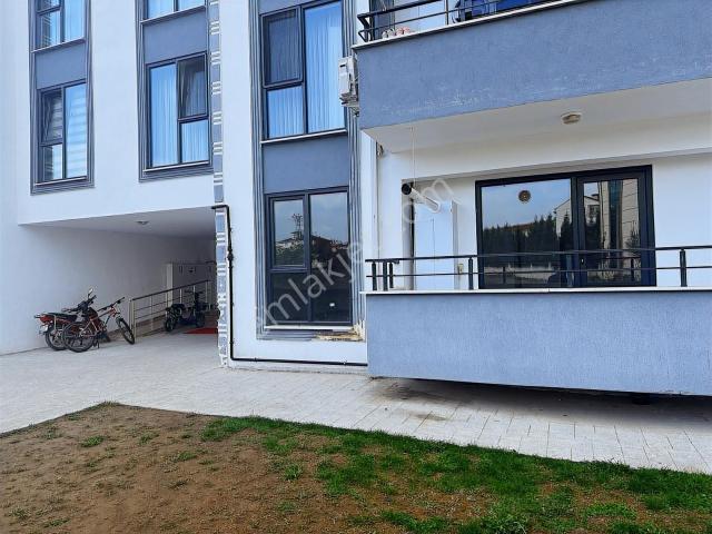 Yenimahalle Mahallesi, Hendek içerisinde kiralık mülk