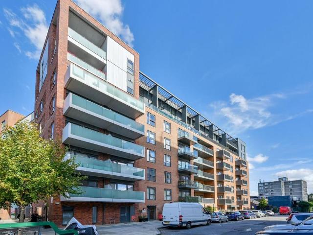 Apartment for rent in London Borough of Ealing, Hanwell