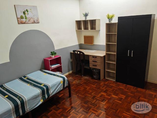 Room for rent in Kajang, Langat