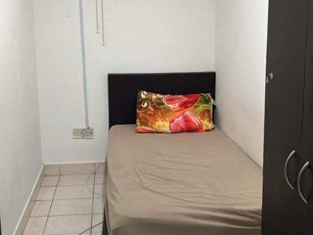 Room for rent in PJU 5, Petaling Jaya