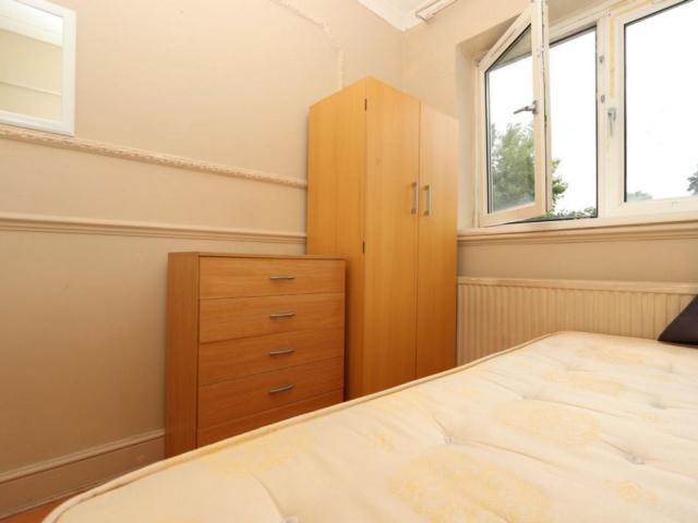 Room for rent in Mile End, Greater London