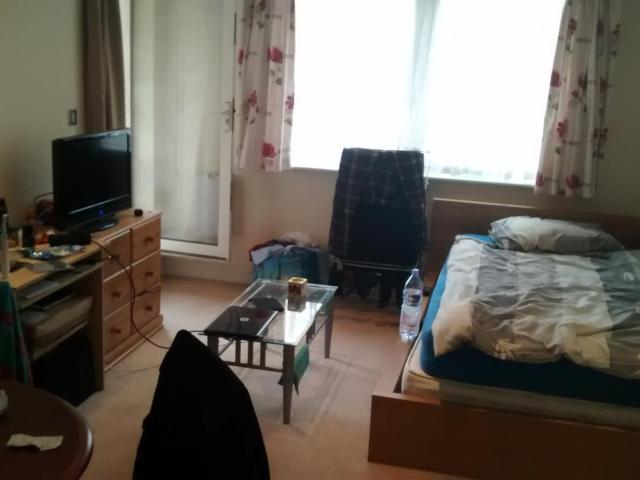 Room for rent in Virginia Quay, Greater London
