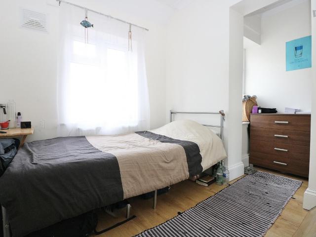 Room for rent in London Borough of Ealing, Greater London
