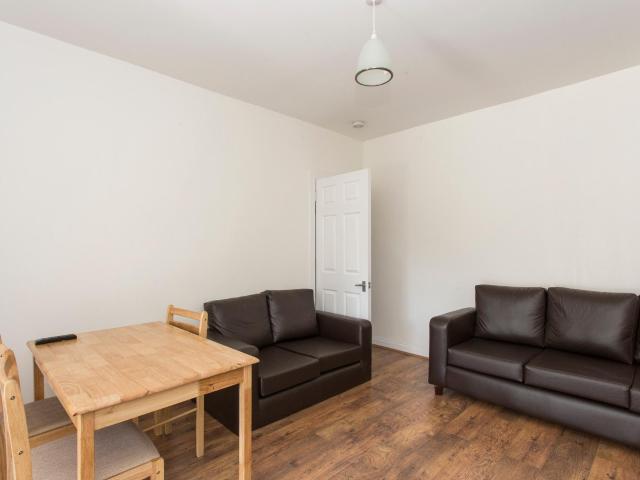 Room for rent in Shepherd's Bush, Greater London