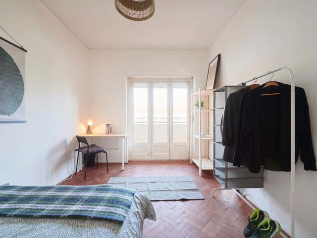 Quarto alugar em São Francisco Xavier, Lisboa