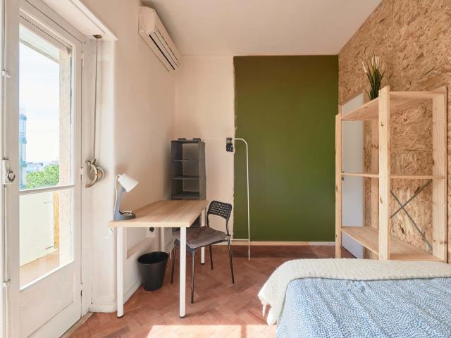 Quarto alugar em São Francisco Xavier, Lisboa