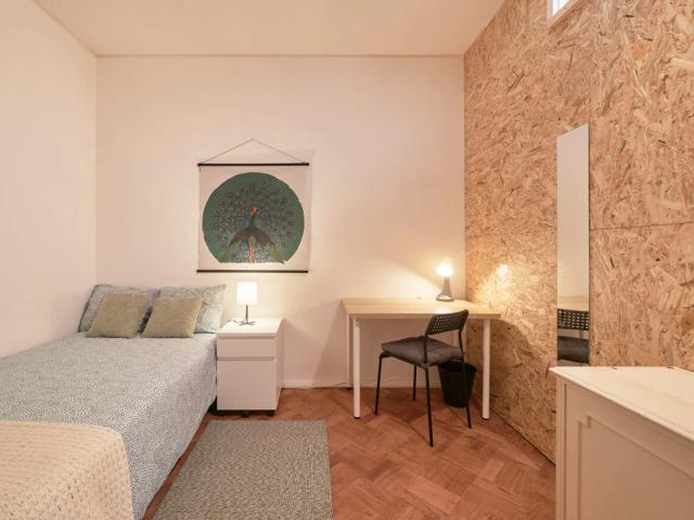 Quarto alugar em São Francisco Xavier, Lisboa