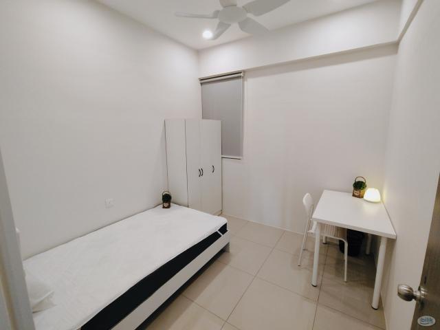 Room for rent in Bayan Mutiara, George Town