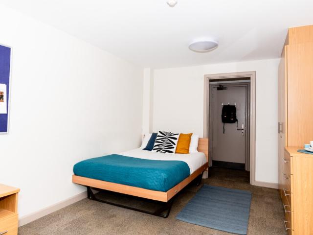 Room for rent in Holborn, Greater London