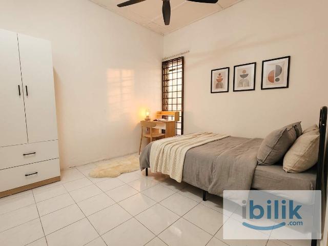 Room for rent in Selayang, Selangor