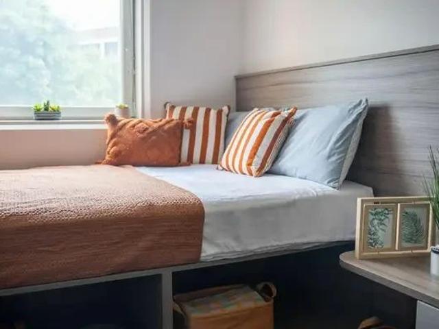 Room for rent in Angel, Greater London