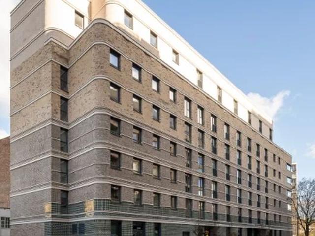Room for rent in Kennington Cross, Greater London