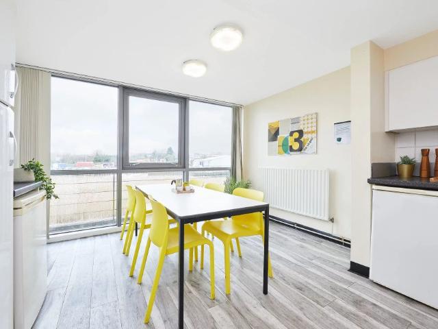 Room for rent in Hythe, Fordham Heath