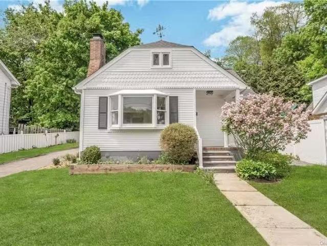 House for rent in White Plains